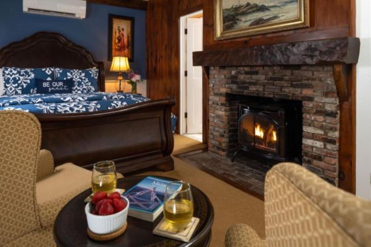 Bed & Breakfast 1802 House