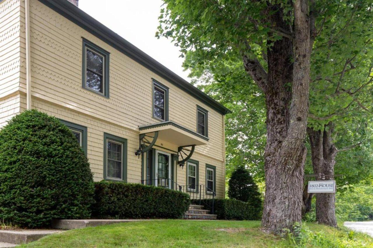 1802 House Bed & Breakfast 3*