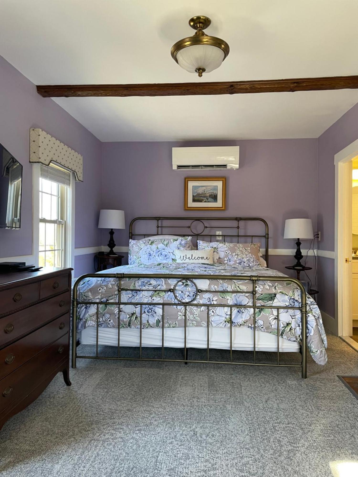 1802 House Bed & Breakfast